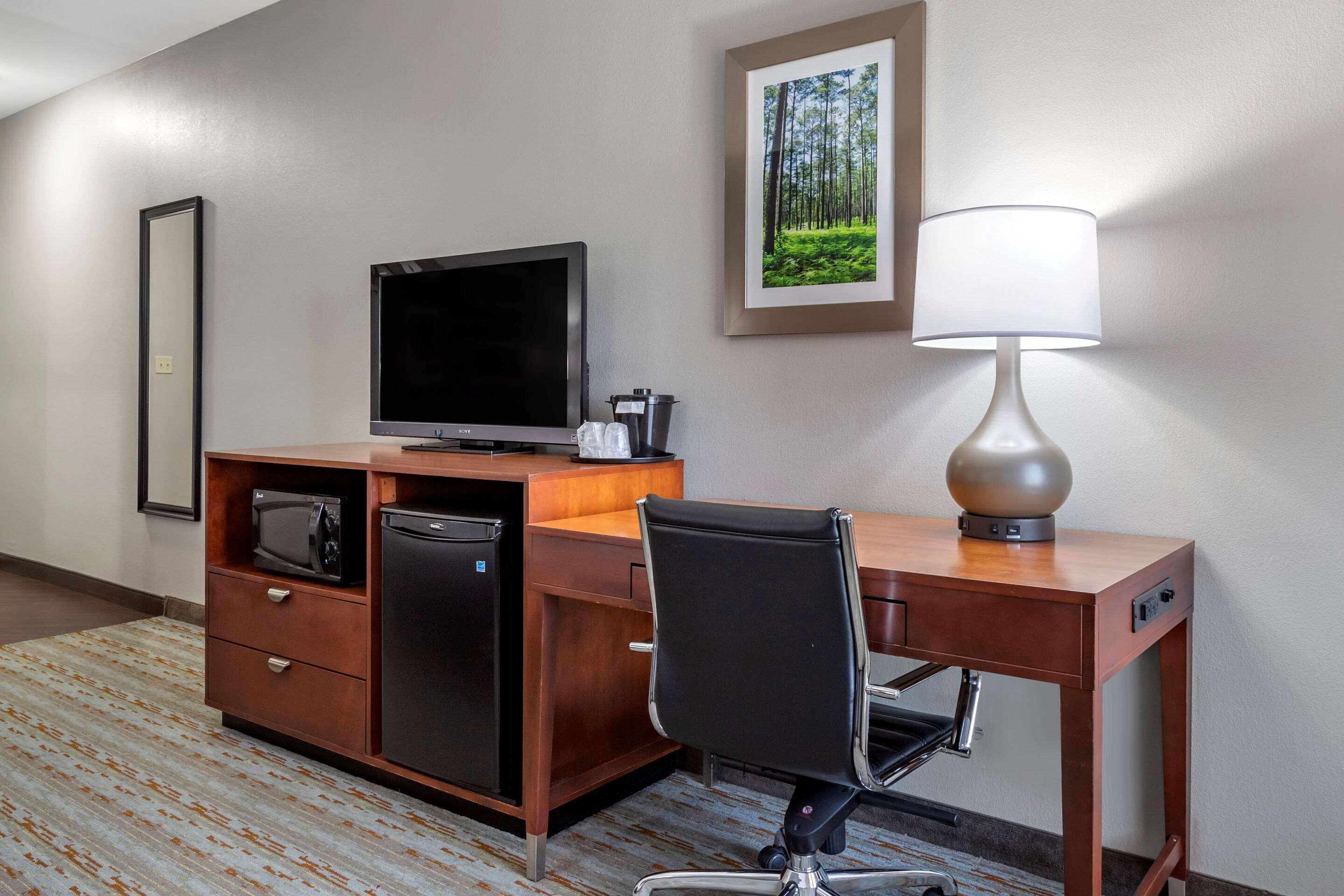Comfort Inn&Suites Cleveland Eksteriør bilde