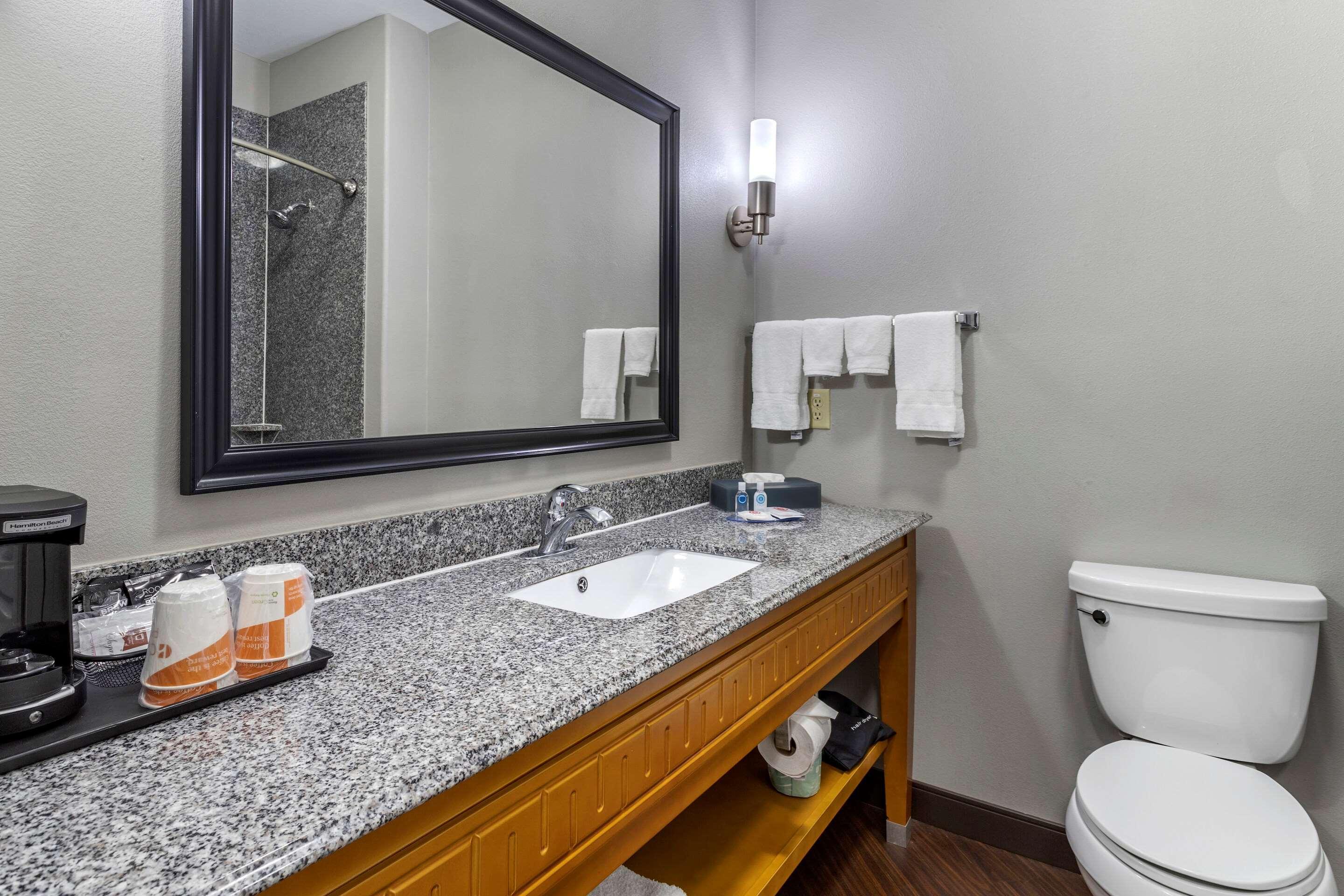 Comfort Inn&Suites Cleveland Eksteriør bilde