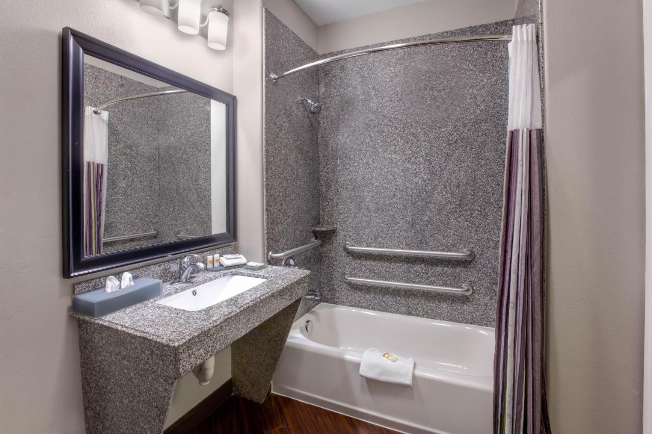 Comfort Inn&Suites Cleveland Eksteriør bilde