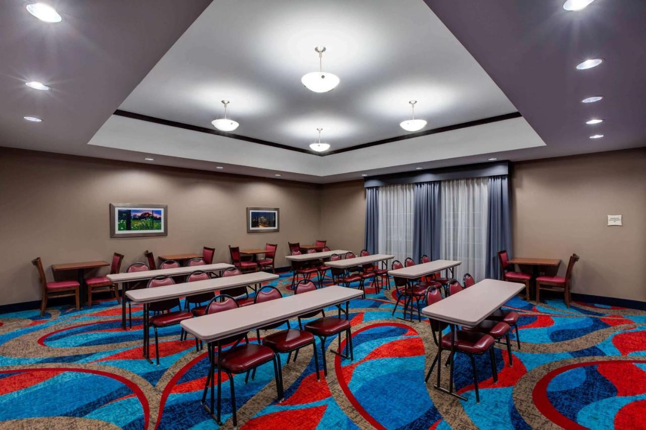 Comfort Inn&Suites Cleveland Eksteriør bilde